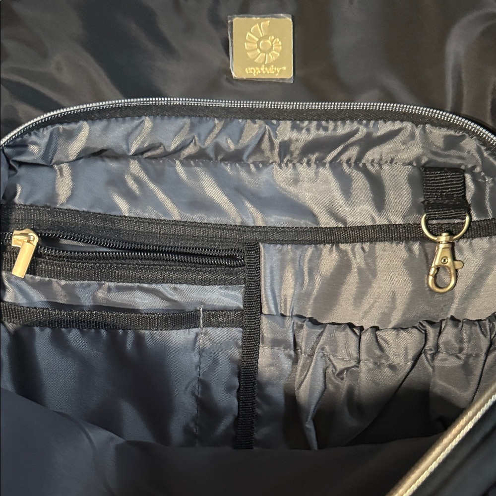 Ergobaby Elegant Black Baby Diaper Backpack with Gold Accents NWOT - Picture 5 of 10